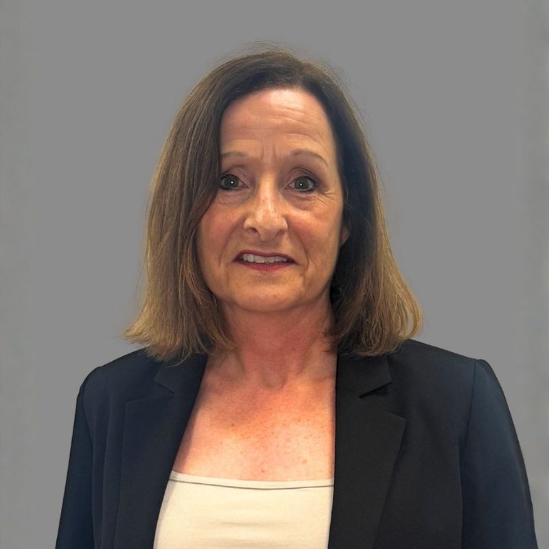 Elaine Merritt, Senior Financial Adviser