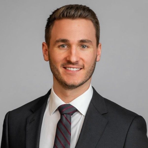 Harry Donoghue, Associate Financial Adviser