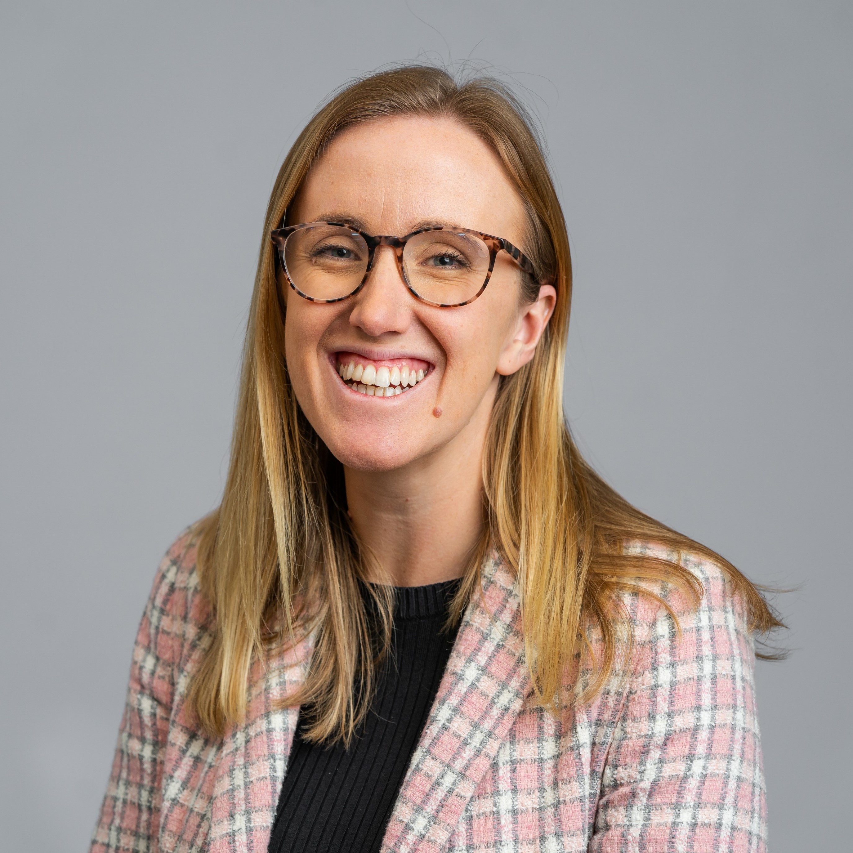Ellie Jarvis, Financial Adviser